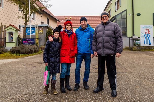 Thumbnail: JA 15804 Faschingswagen Landjugnend 01_03_2025.jpg